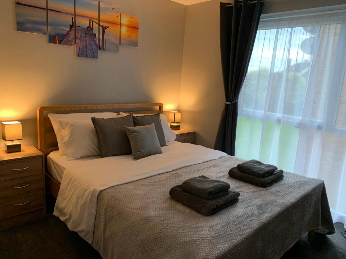 Modern Cosy Warm Home With Free Parking Chelmsford Exterior foto